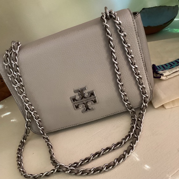 Tory Burch Handbags - Tory Burch 2 Toned Grey Crossbody Handbag With Silver Chain.
